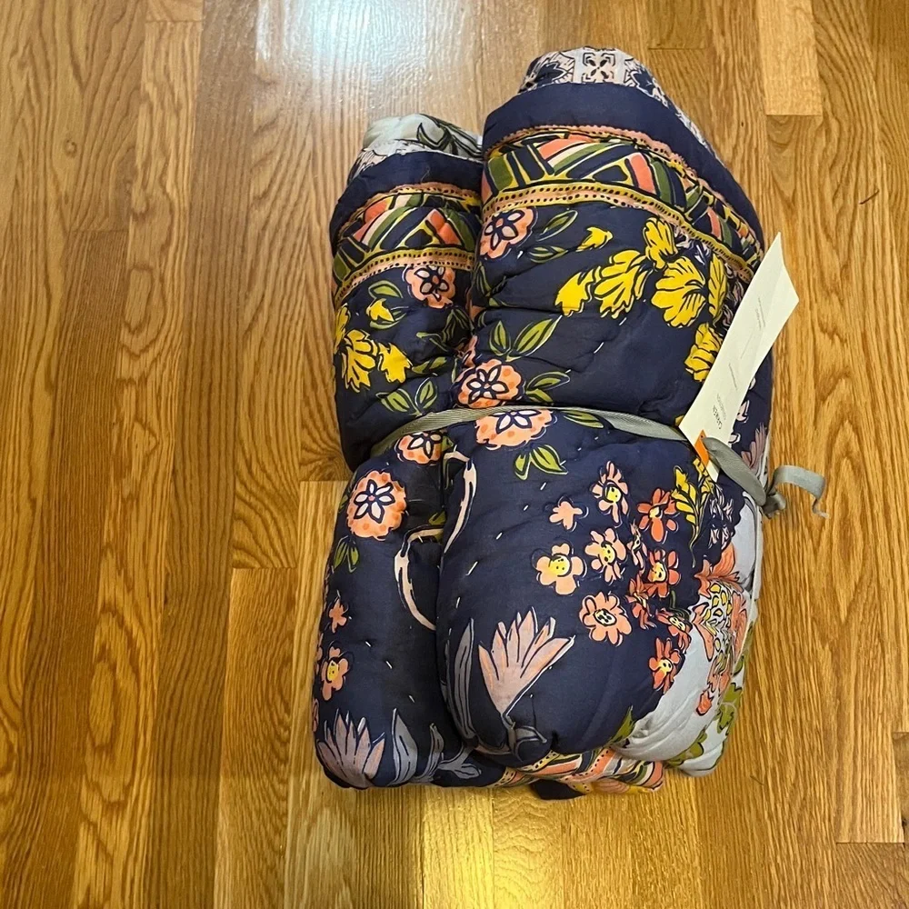Anthropologie Carmen Cotton Handcrafted Floral Quilt Size Twin NWT